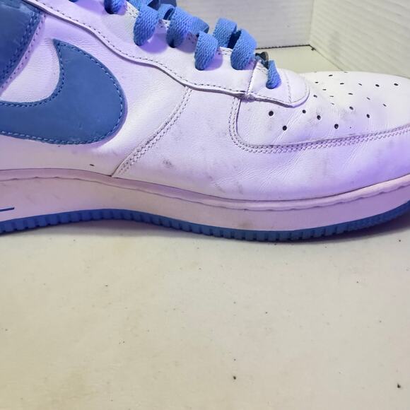 Nike Air SZ 15 light blue and white in Great condition with some scuffs - Picture 3 of 8